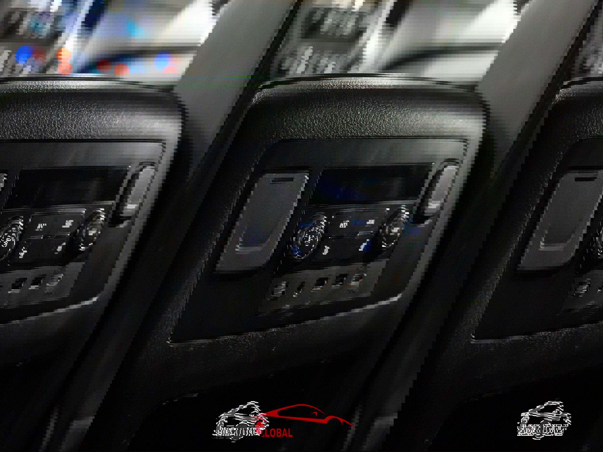 Used 2019 GMC Yukon XL Denali w/ Denali Ultimate Package image 23