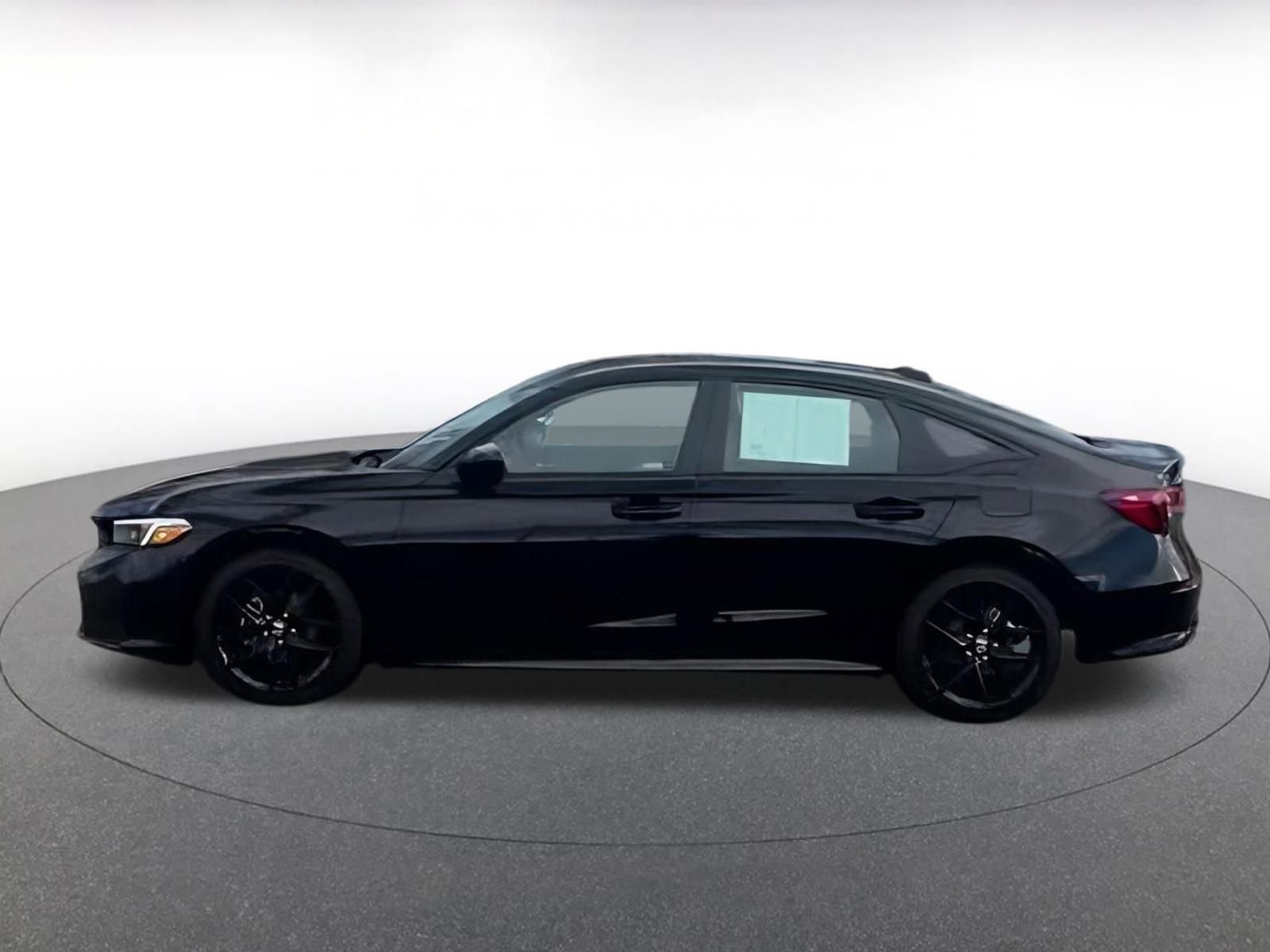 Used 2025 Honda Civic Sport image 3