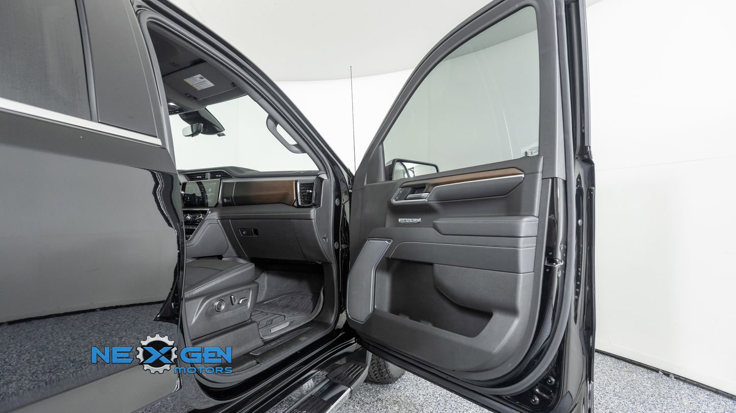 Used 2025 GMC Sierra 1500 Denali w/ Technology Package image 41