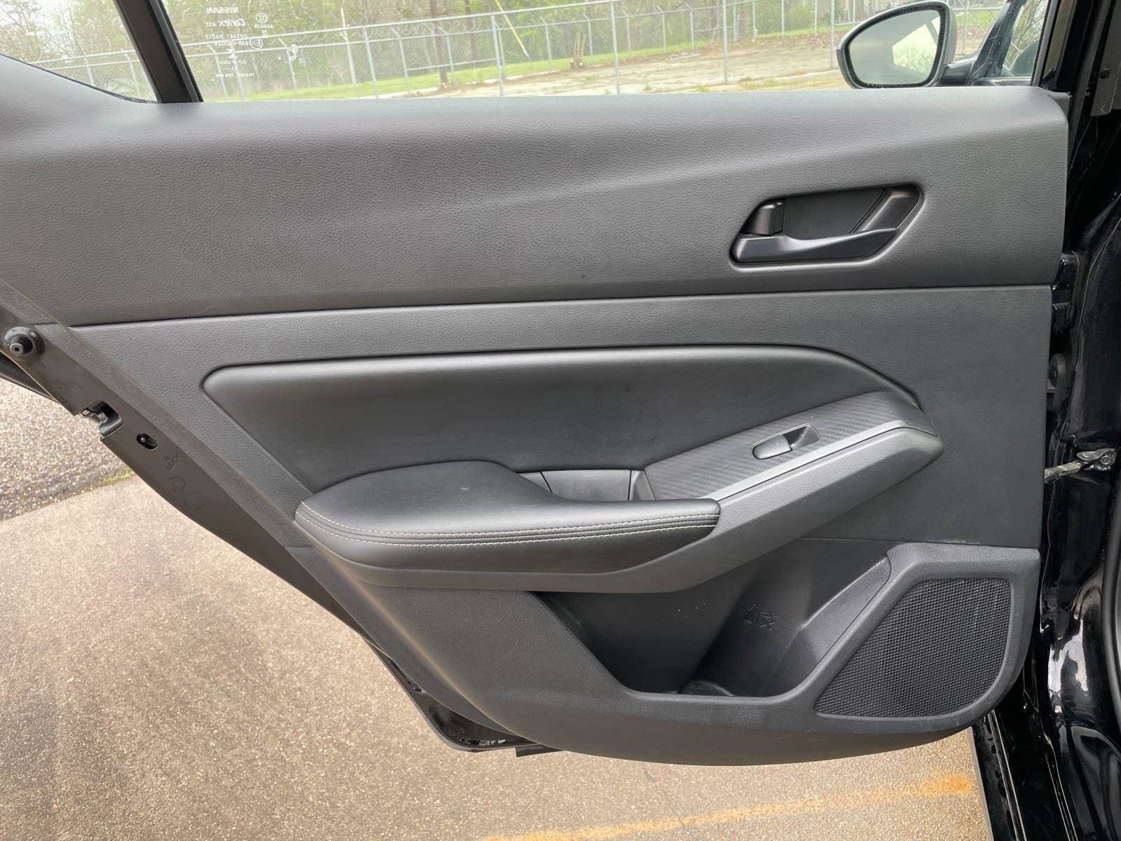 Used 2024 Nissan Altima 2.5 SV FWD image 35