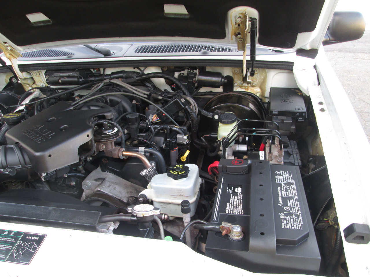 Used 2003 Ford Explorer Sport Trac XLT image 35