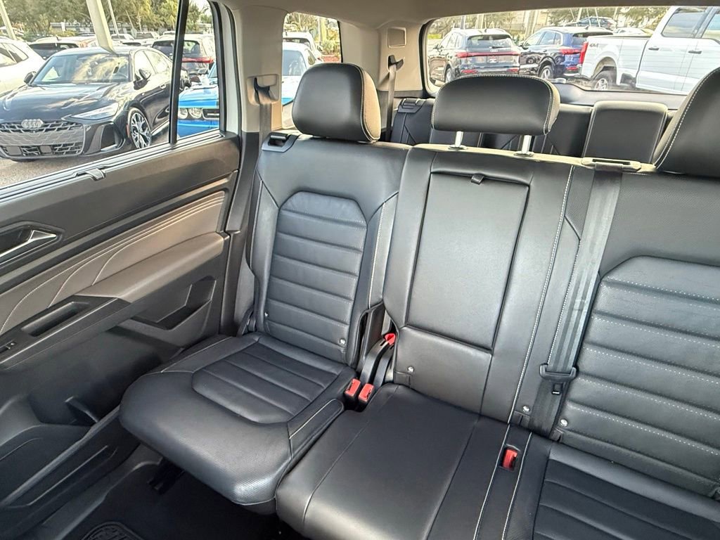 Used 2022 Volkswagen Atlas SEL Premium image 12