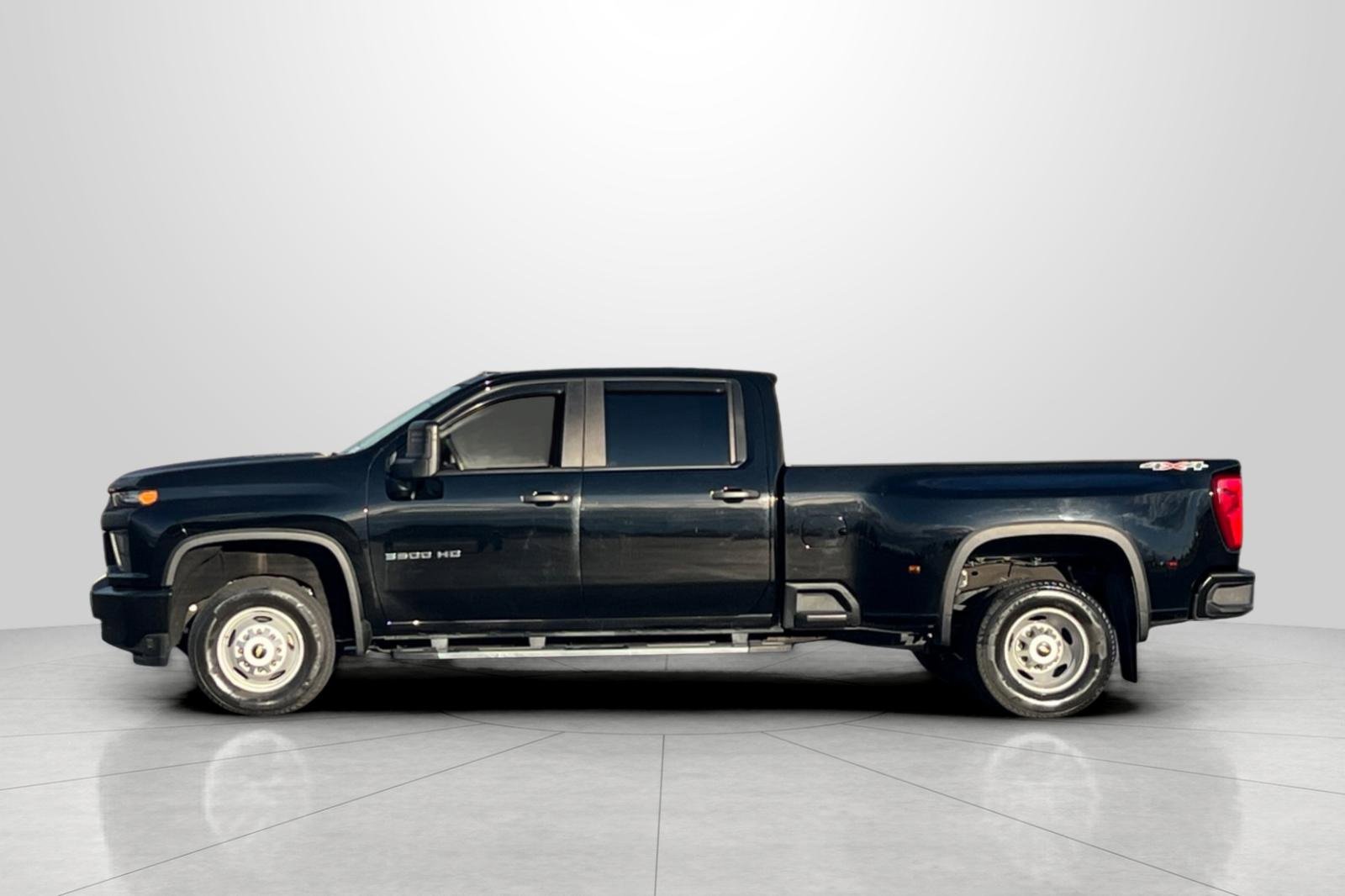 Used 2022 Chevrolet Silverado 3500 W/T image 8