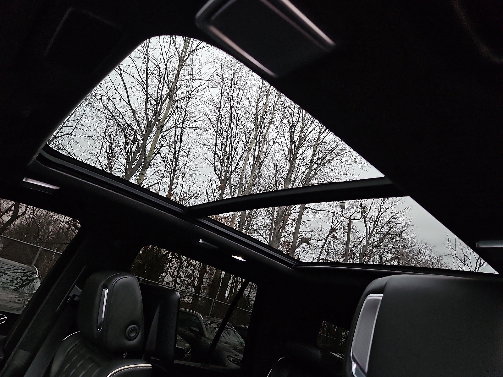 Certified 2024 Cadillac Escalade Sport Platinum w/ LPO, ONYX Package image 15