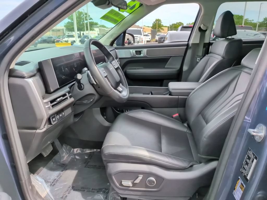Used 2025 Hyundai Santa Fe SEL AWD/4WD image 25