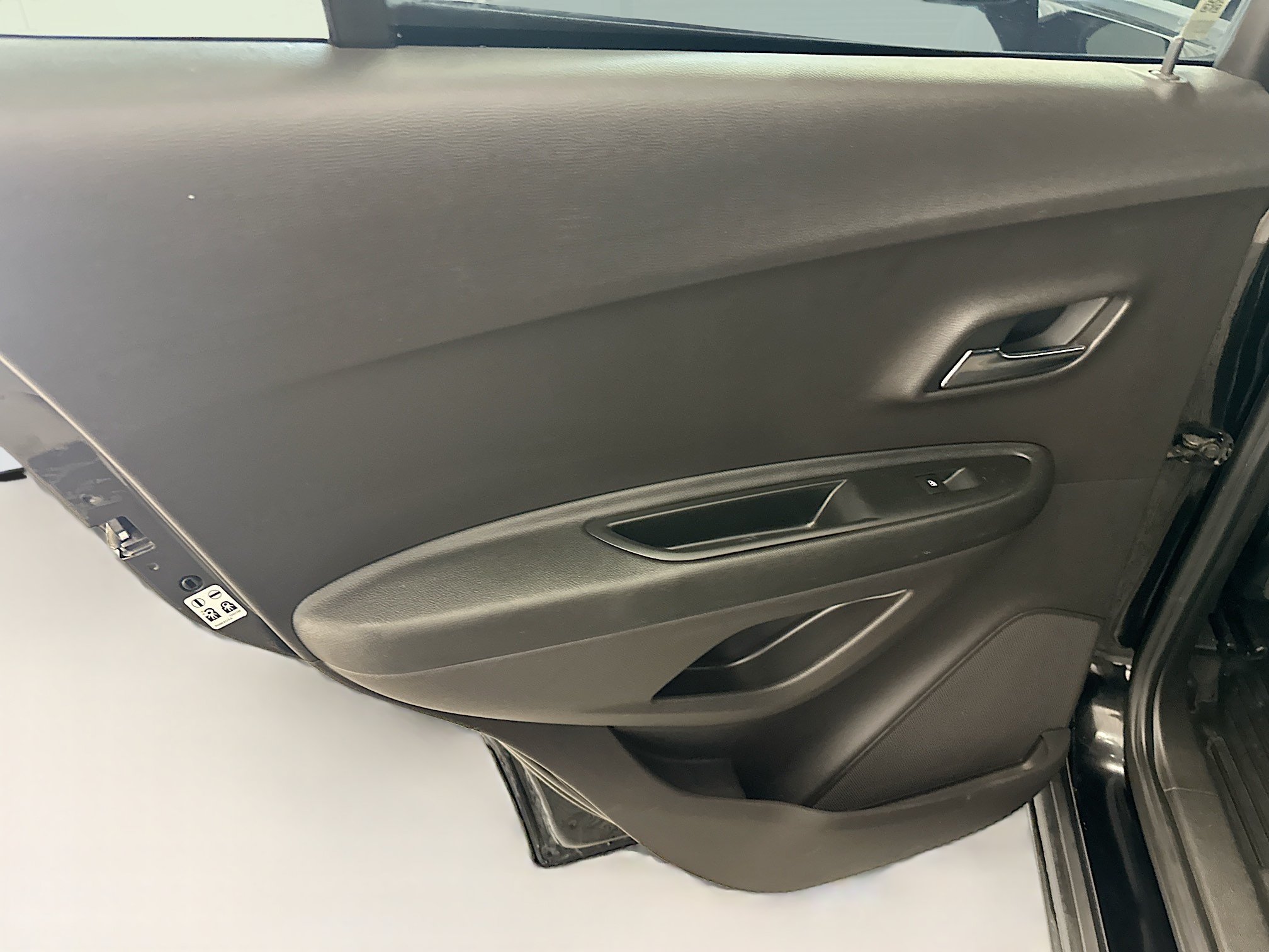Used 2018 Chevrolet Trax LS AWD/4WD image 26