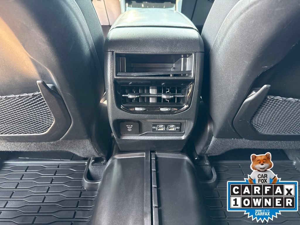 Certified 2024 Jeep Grand Cherokee Altitude RWD image 11