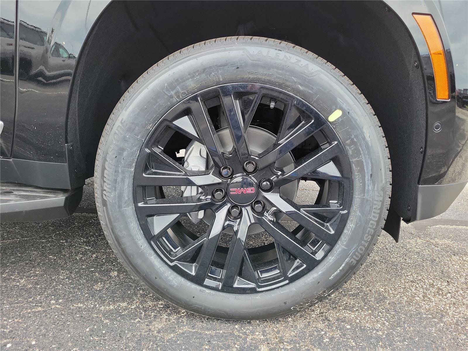 New 2026 GMC Yukon Denali w/ Advanced Technology Package AWD/4WD image 5