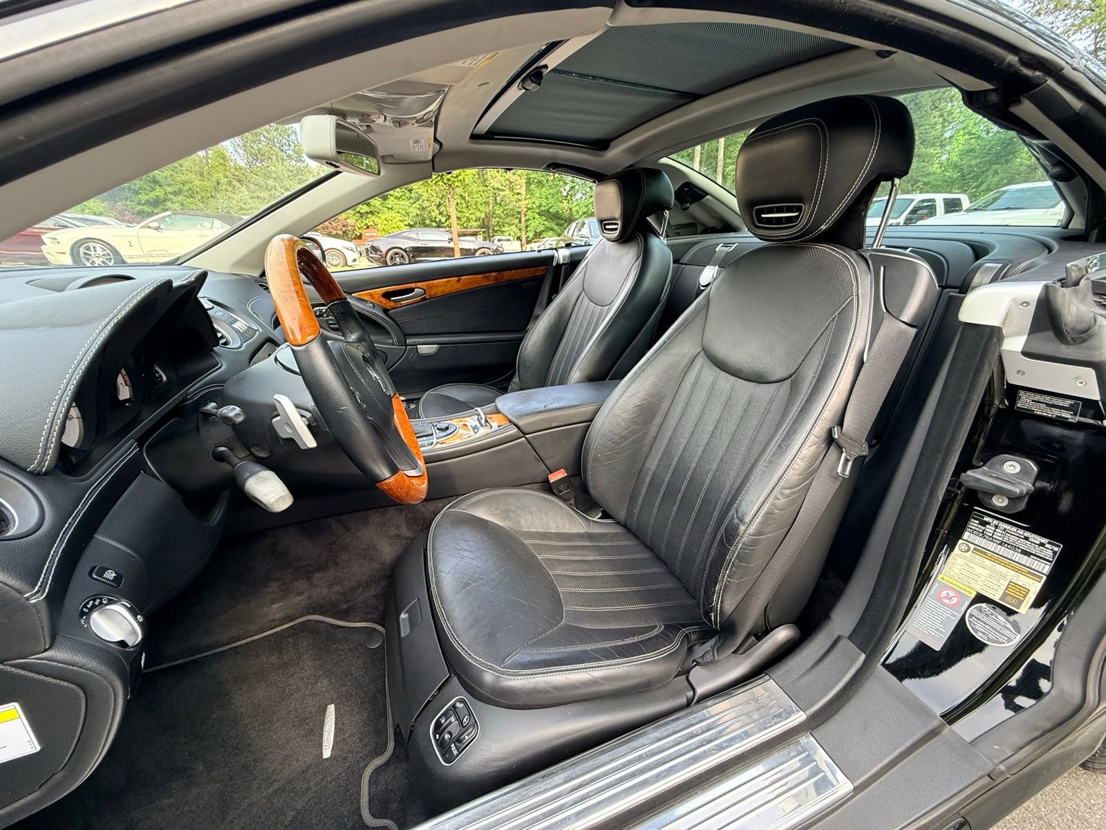 Used 2011 Mercedes-Benz SL 550 image 20