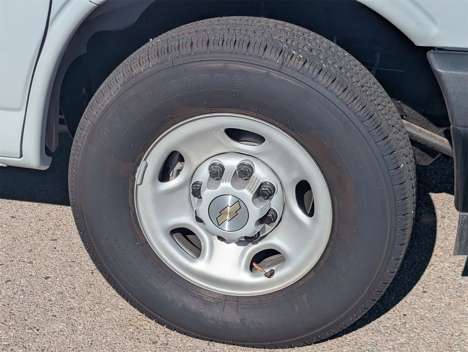 Used 2025 Chevrolet Express 2500 Extended w/ Driver Convenience Package image 5