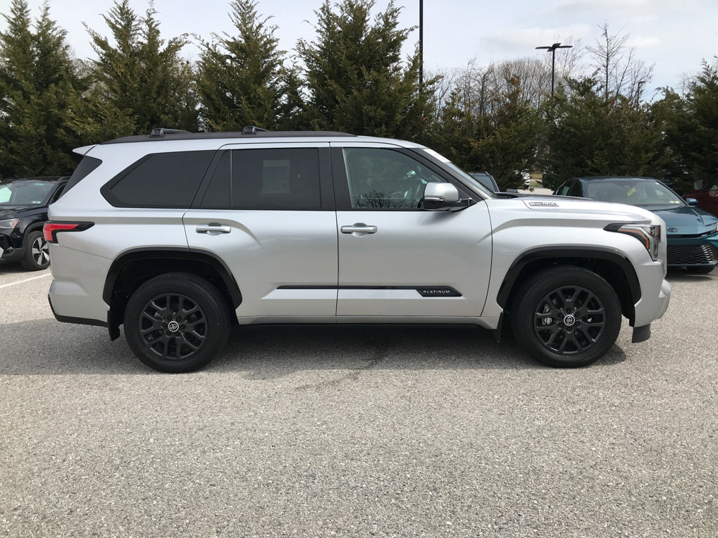 Certified 2024 Toyota Sequoia Platinum AWD/4WD image 9