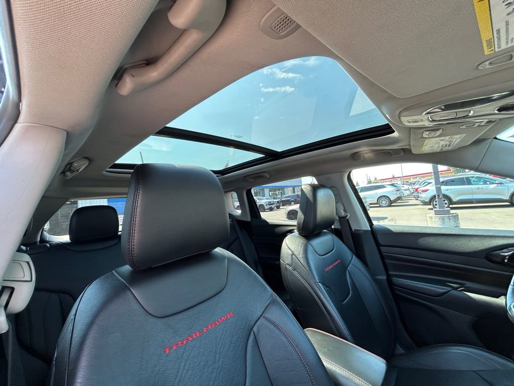 Used 2022 Jeep Compass Trailhawk w/ Trailhawk Elite Group image 27
