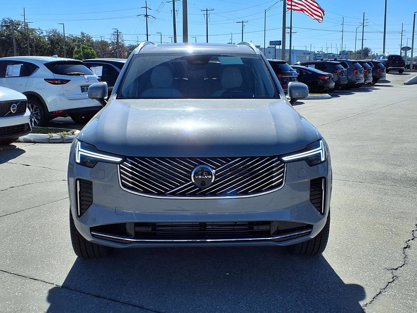 New 2026 Volvo XC90 T8 Ultra w/ Protection Package Premier image 2