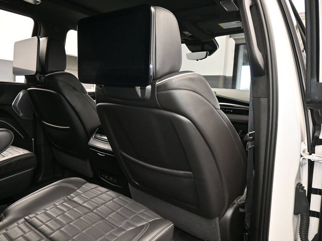Used 2023 Cadillac Escalade V AWD/4WD image 66