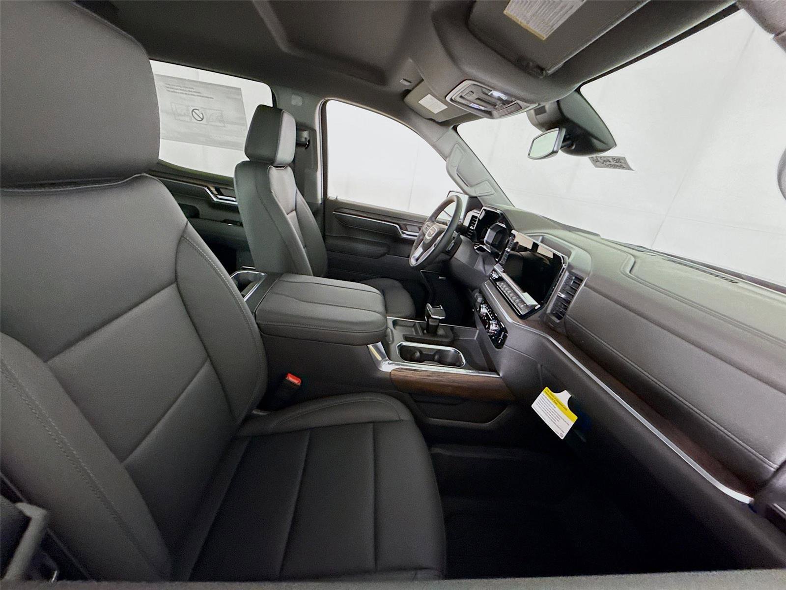 New 2026 GMC Sierra 1500 SLT w/ SLT Premium Plus Package image 23
