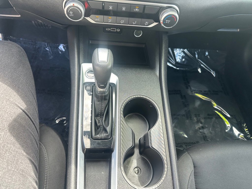 Used 2025 Nissan Altima 2.5 SV image 14