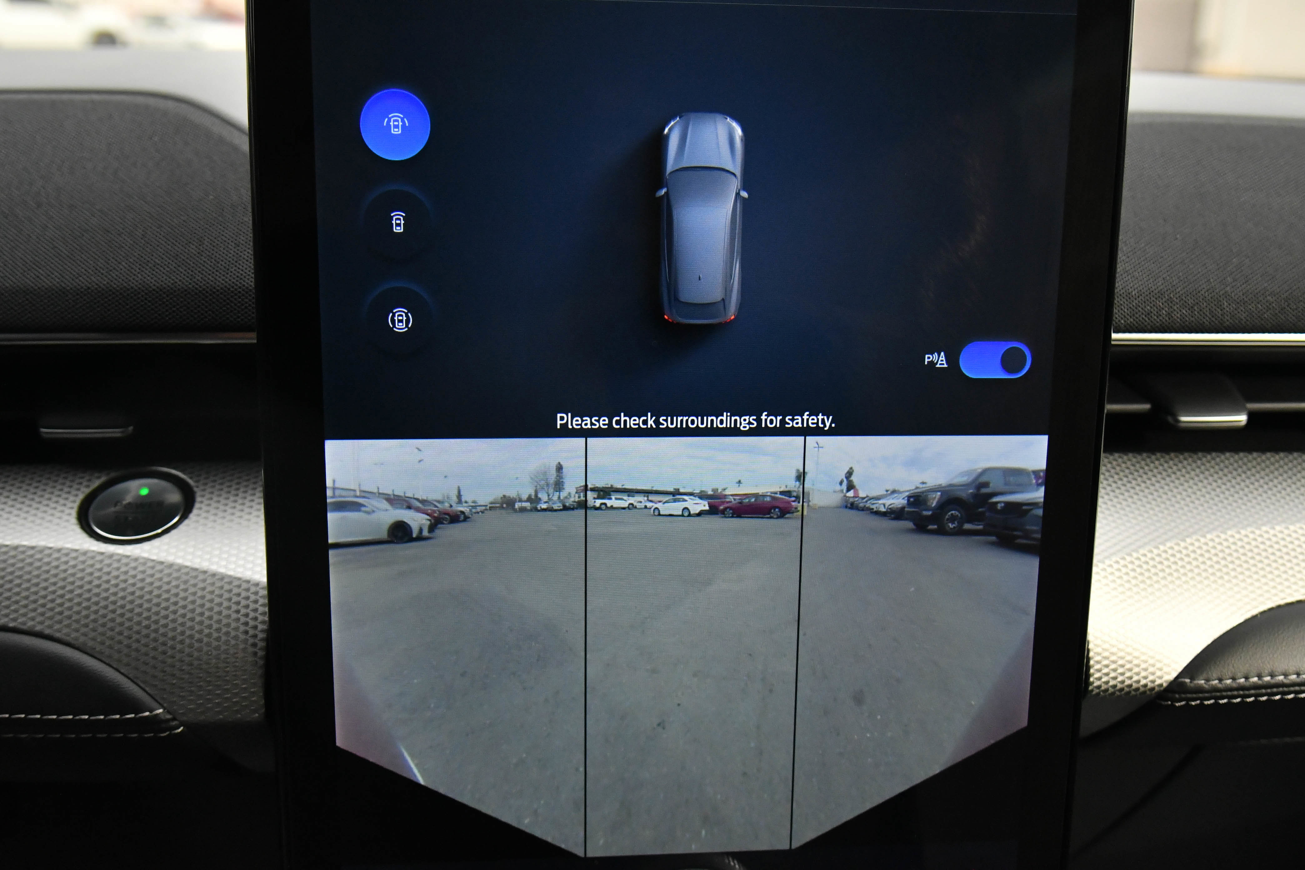 Used 2023 Ford Mustang Mach-E Select image 24