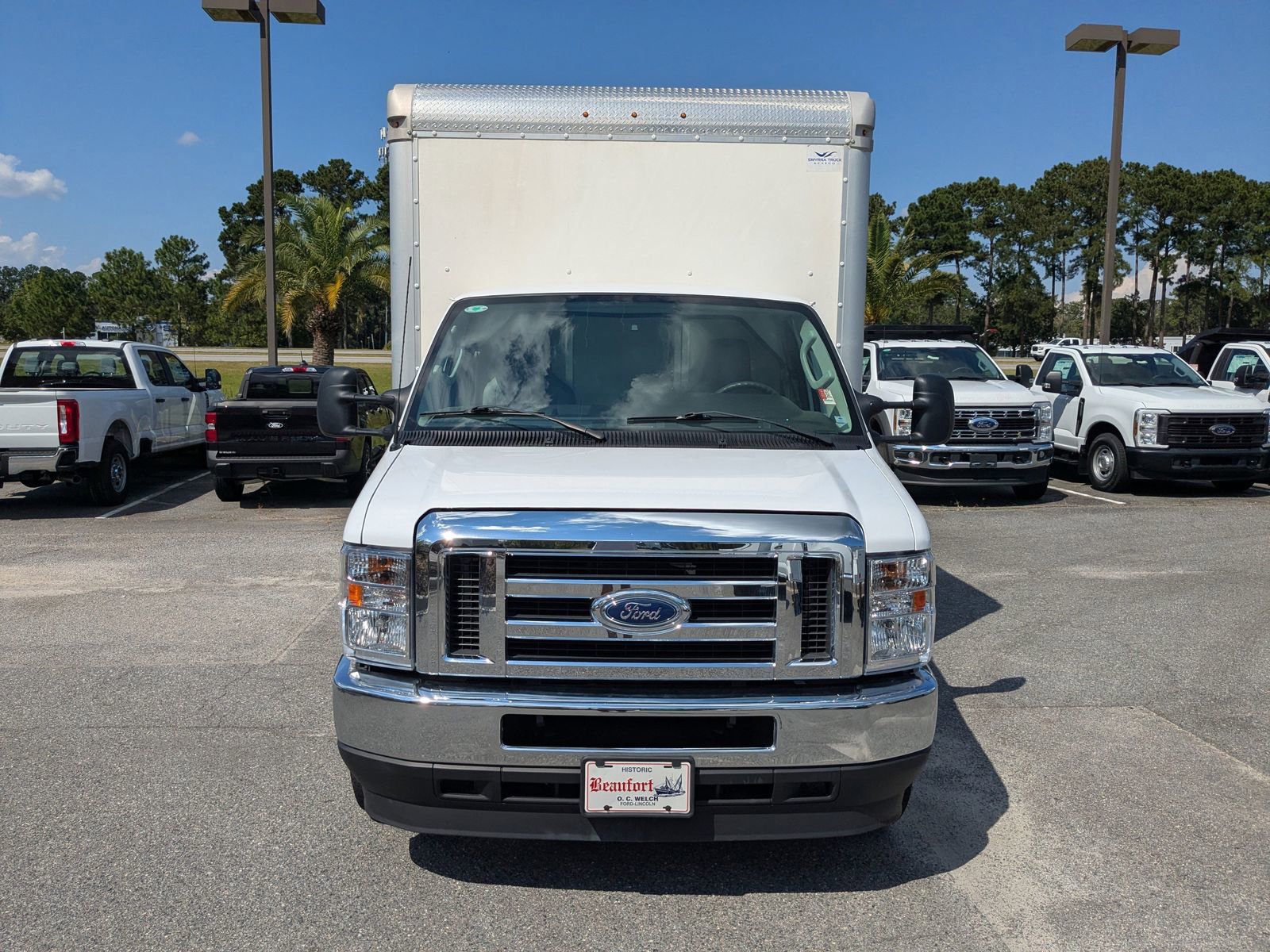 Certified 2024 Ford E-350 and Econoline 350 Super Duty w/ Power Windows & Locks Group image 10