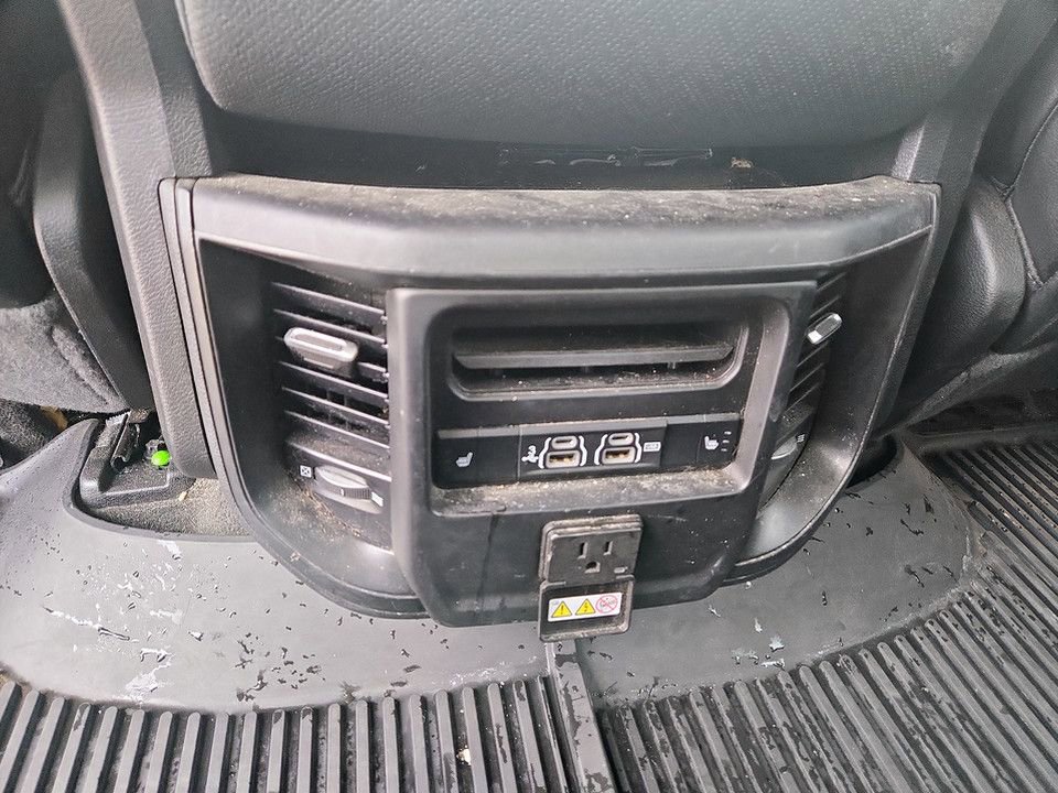 Used 2020 RAM 1500 Laramie image 31