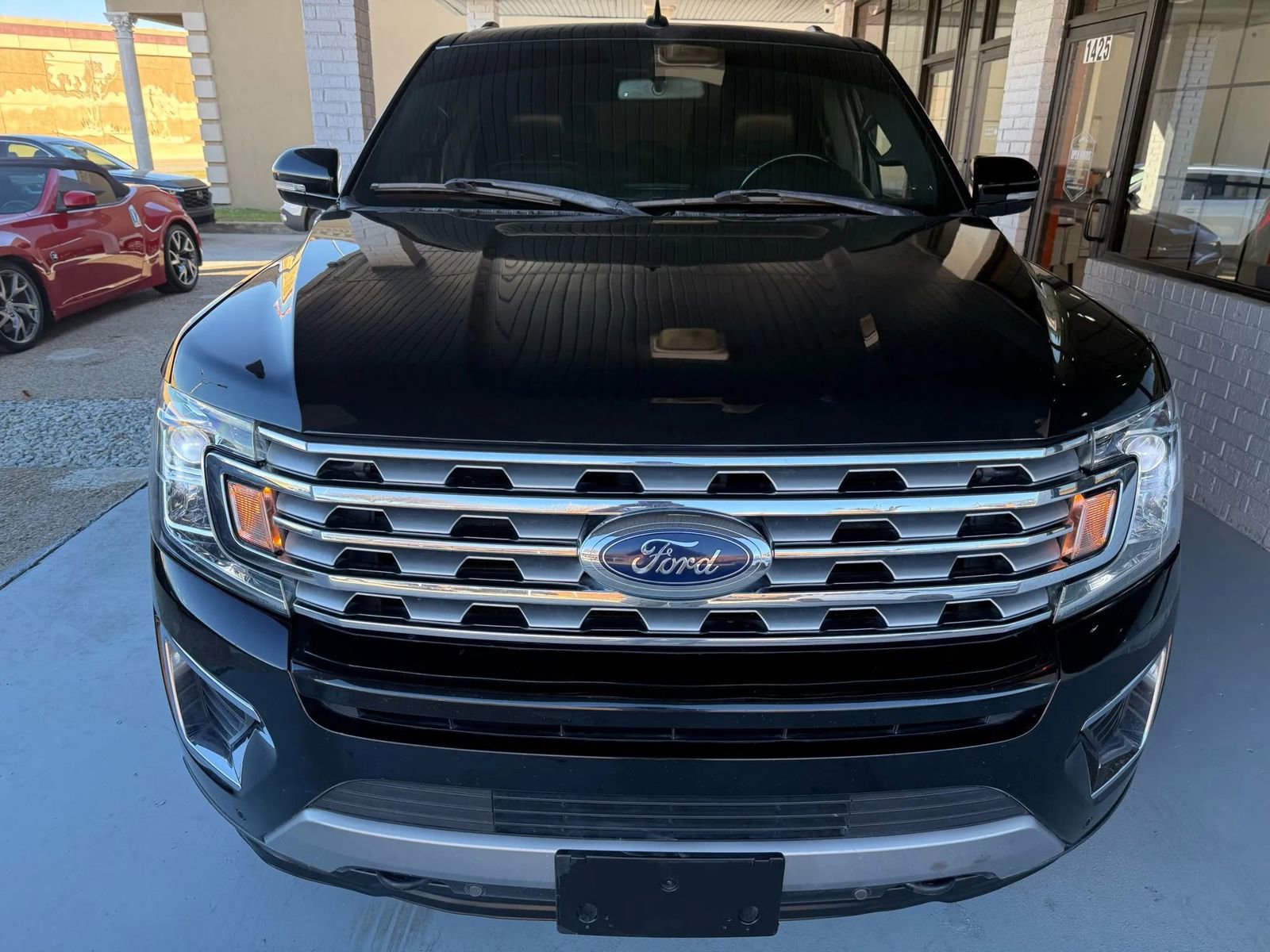 Used 2018 Ford Expedition Max Limited w/ Equipment Group 301A image 8