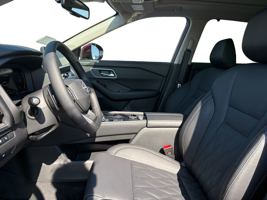 New 2026 Nissan Rogue Platinum w/ Platinum Premium Package image 9