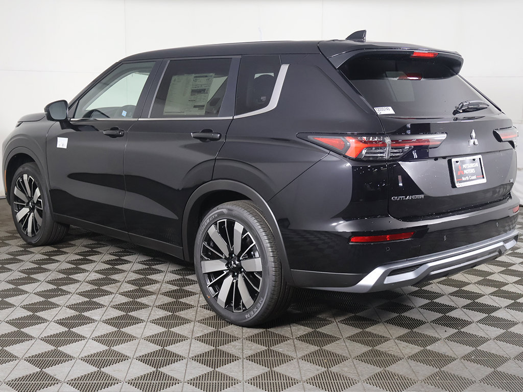 New 2026 Mitsubishi Outlander SE AWD/4WD image 11