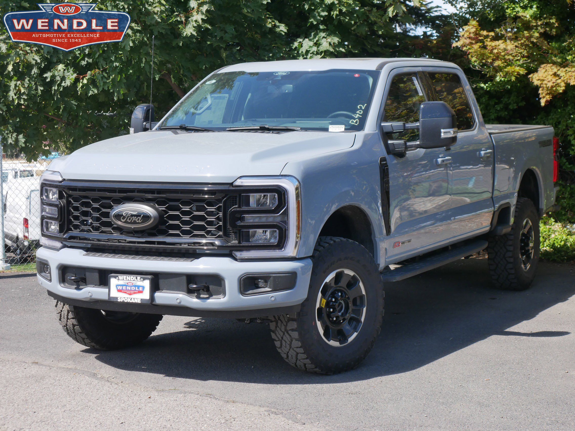 New 2025 Ford F250 Lariat w/ Lariat Ultimate Package