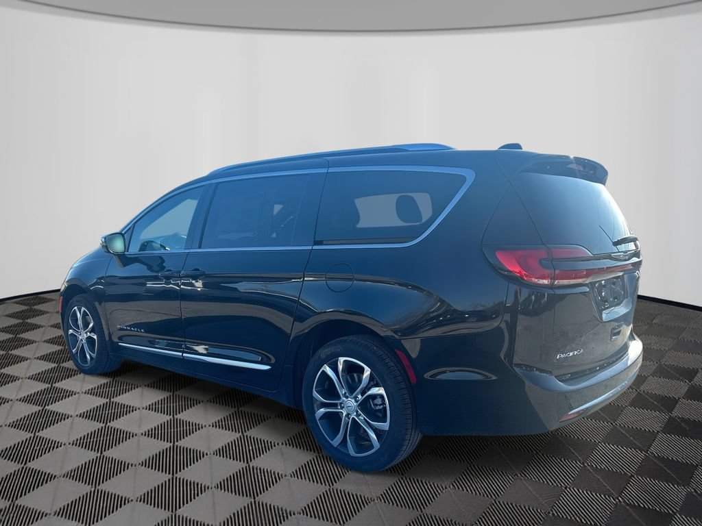 New 2026 Chrysler Pacifica Pinnacle AWD/4WD image 3