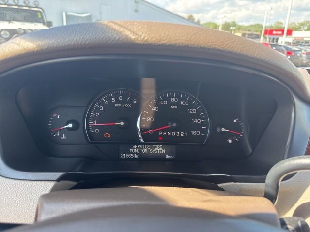 Used 2006 Cadillac DTS w/ Trunk Convenience Package FWD image 18