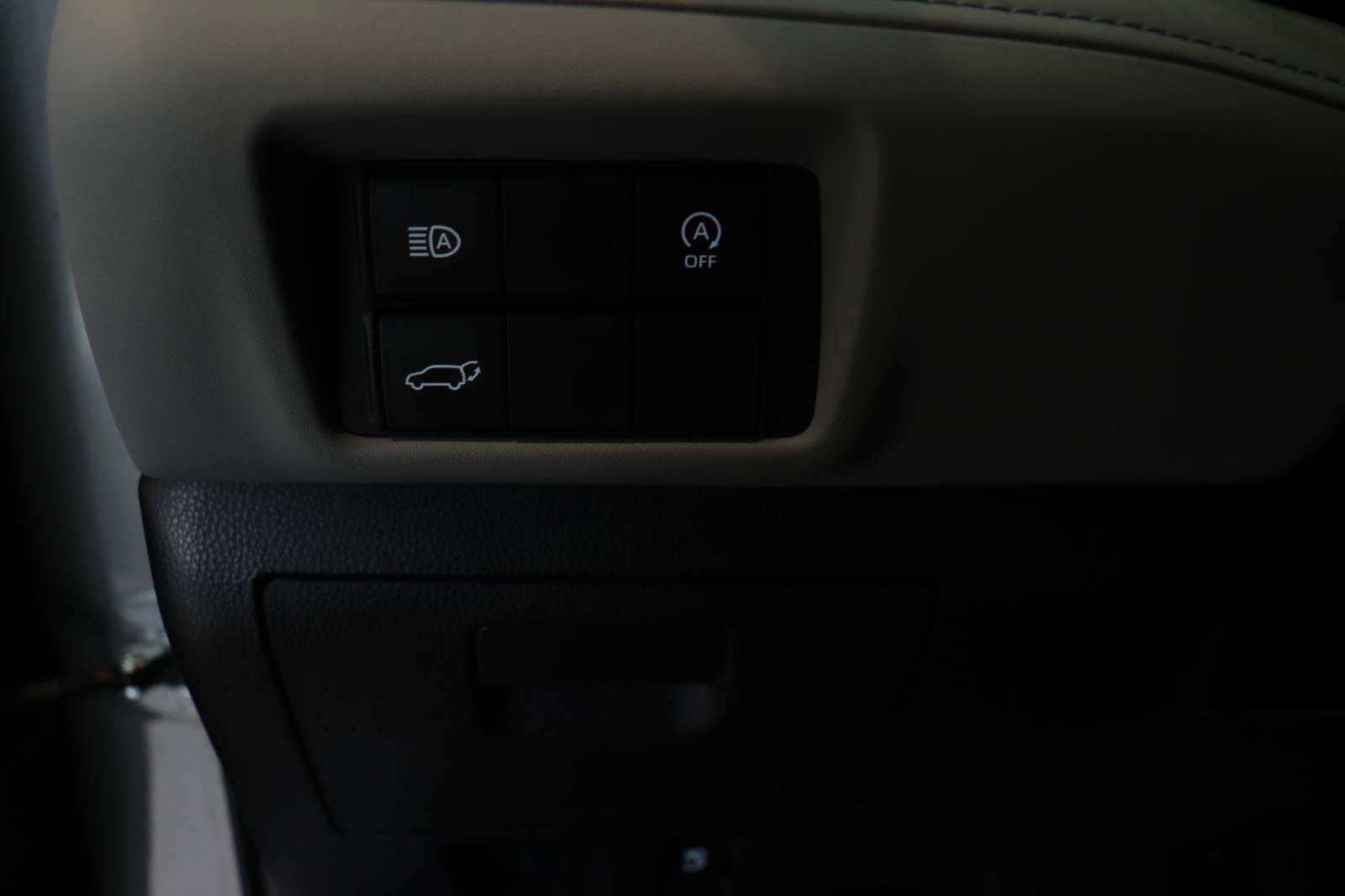 Used 2023 Toyota Highlander XLE FWD image 26