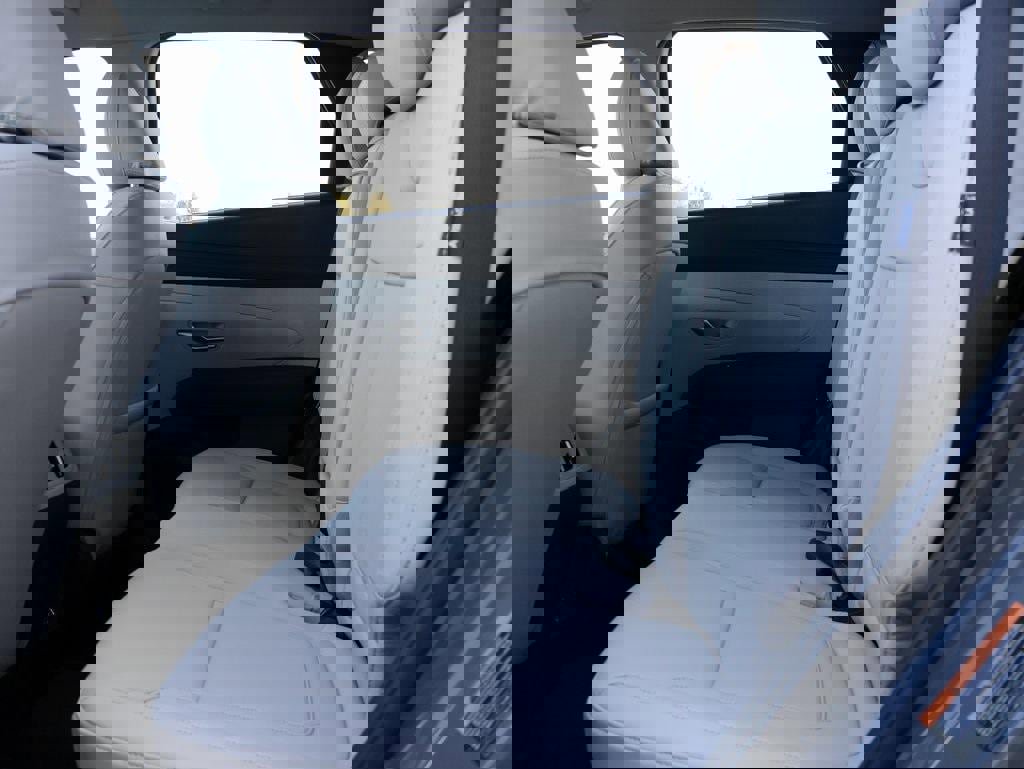 New 2026 Hyundai Tucson SEL image 19