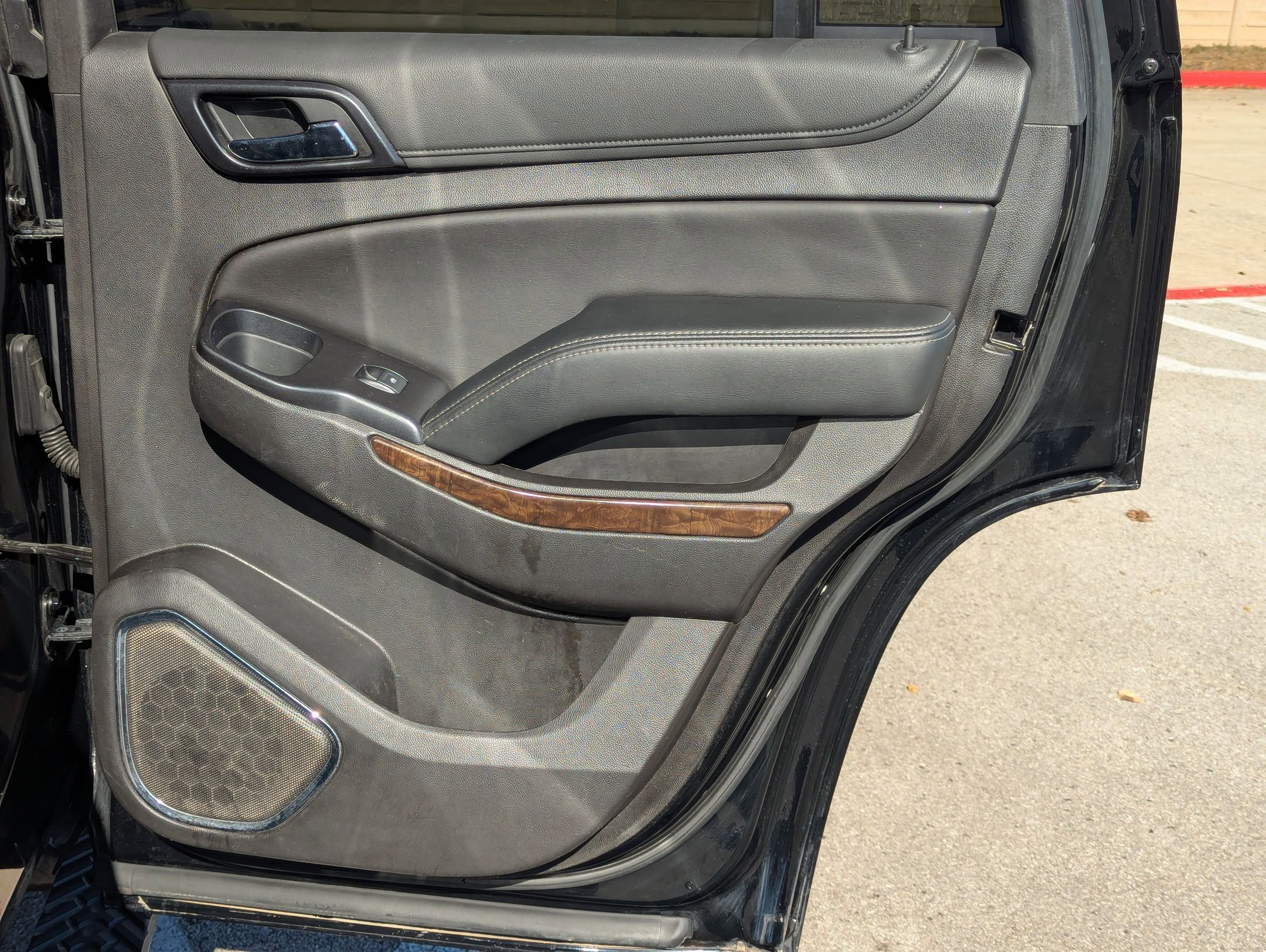 Used 2020 Chevrolet Tahoe LS image 25