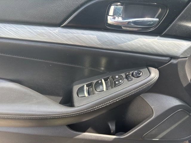 Used 2017 Nissan Maxima 3.5 SL FWD image 13