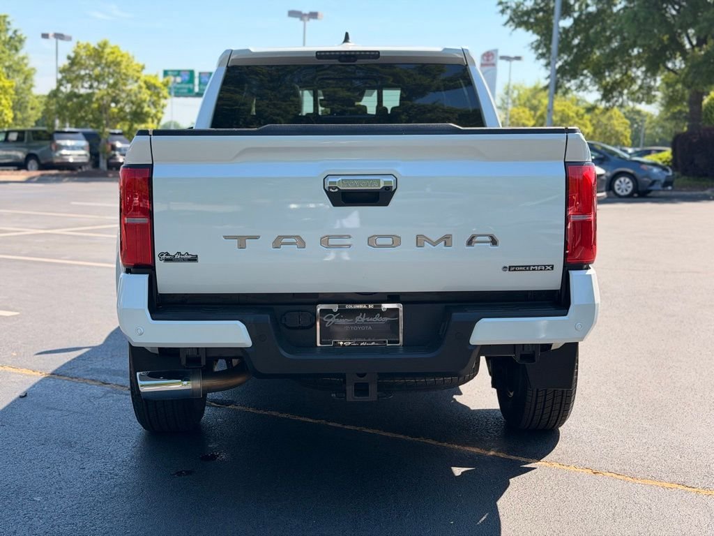 Used 2025 Toyota Tacoma Limited AWD/4WD image 13