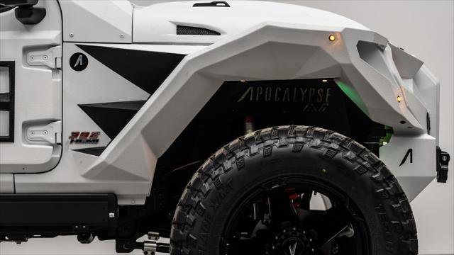 Used 2025 Jeep Gladiator Sport AWD/4WD image 24