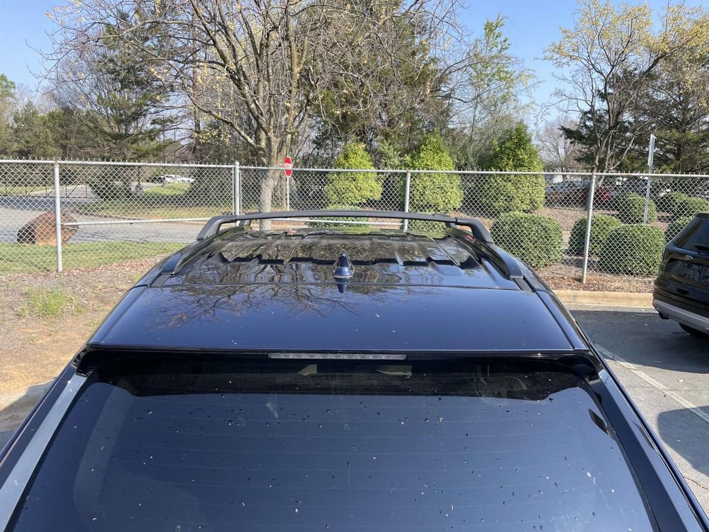 Used 2021 Toyota RAV4 XLE Premium image 31