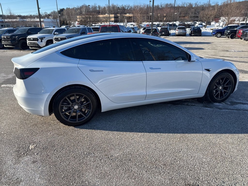 Used 2018 Tesla Model 3 Long Range image 3