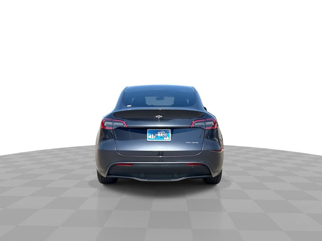 Used 2024 Tesla Model Y Long Range AWD/4WD image 7
