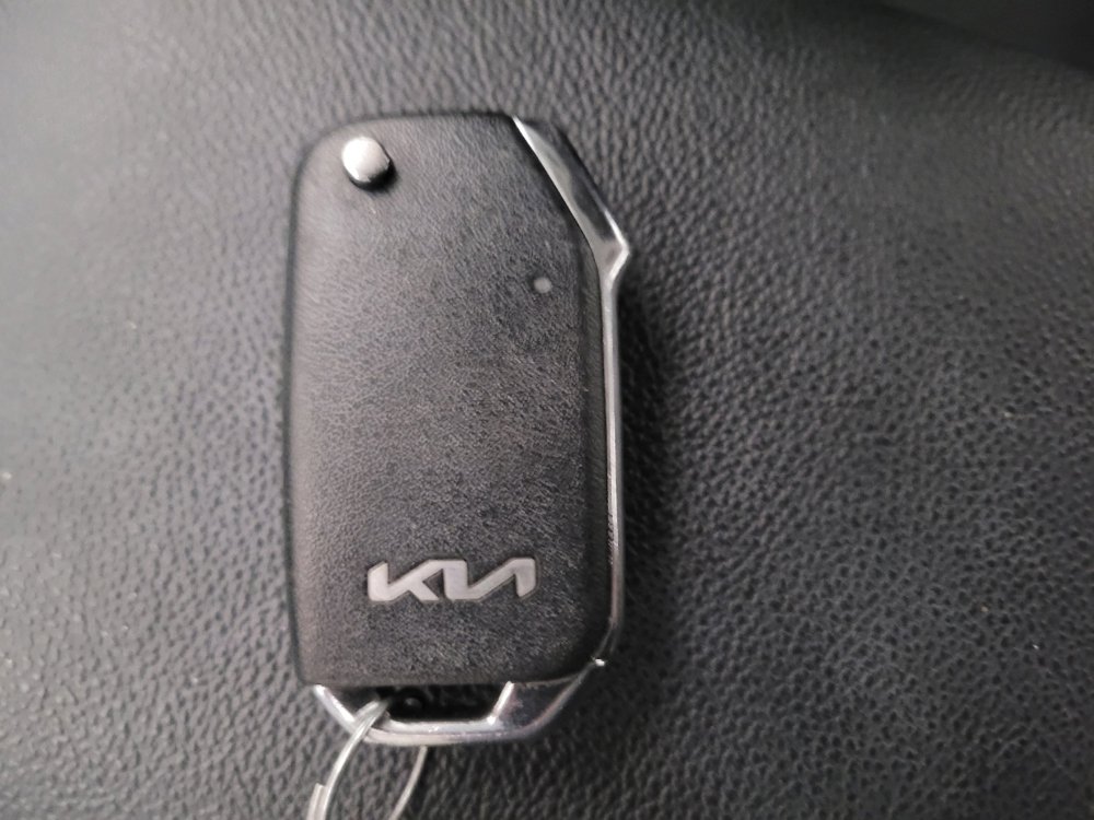 Used 2023 Kia Forte LXS image 32