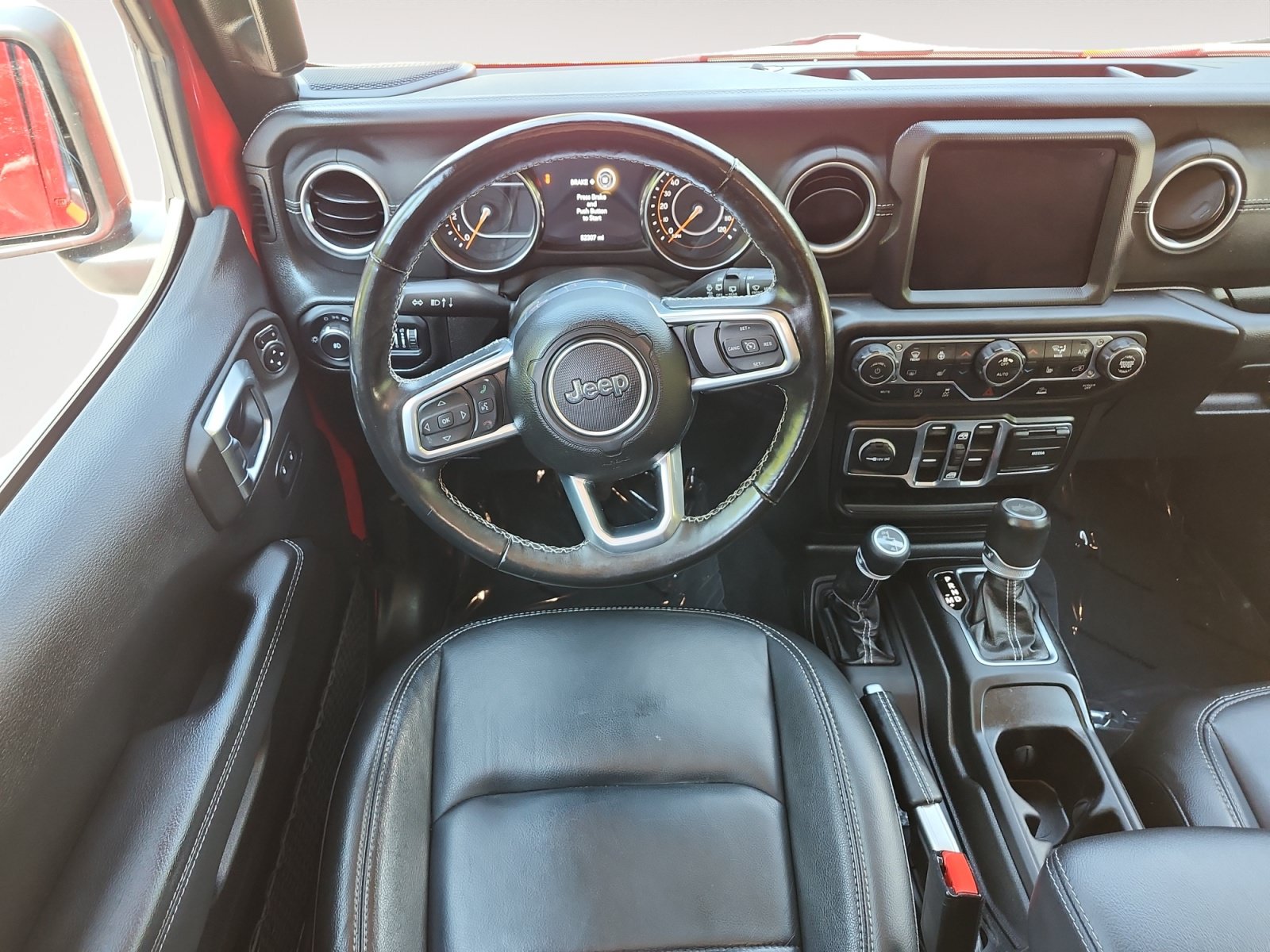 Used 2022 Jeep Wrangler Unlimited Sahara w/ Cold Weather Group AWD/4WD image 10