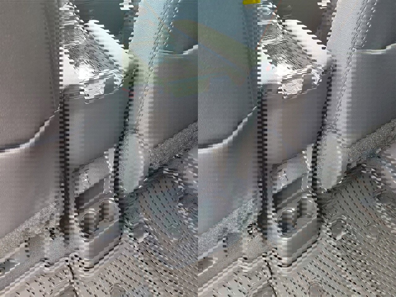 New 2026 Toyota Sienna XSE image 12