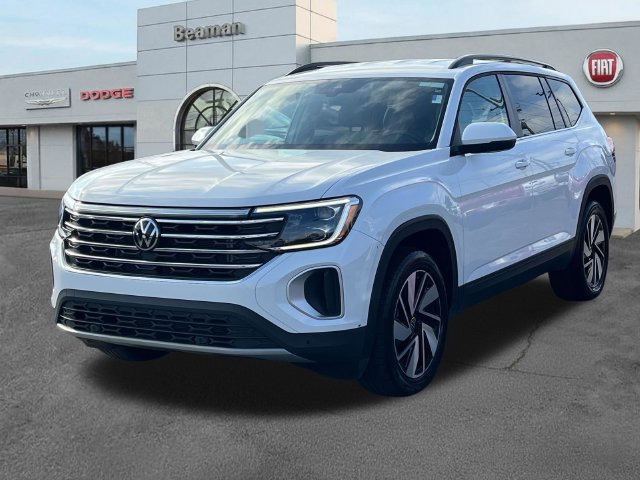 Used 2025 Volkswagen Atlas SE AWD/4WD image 3