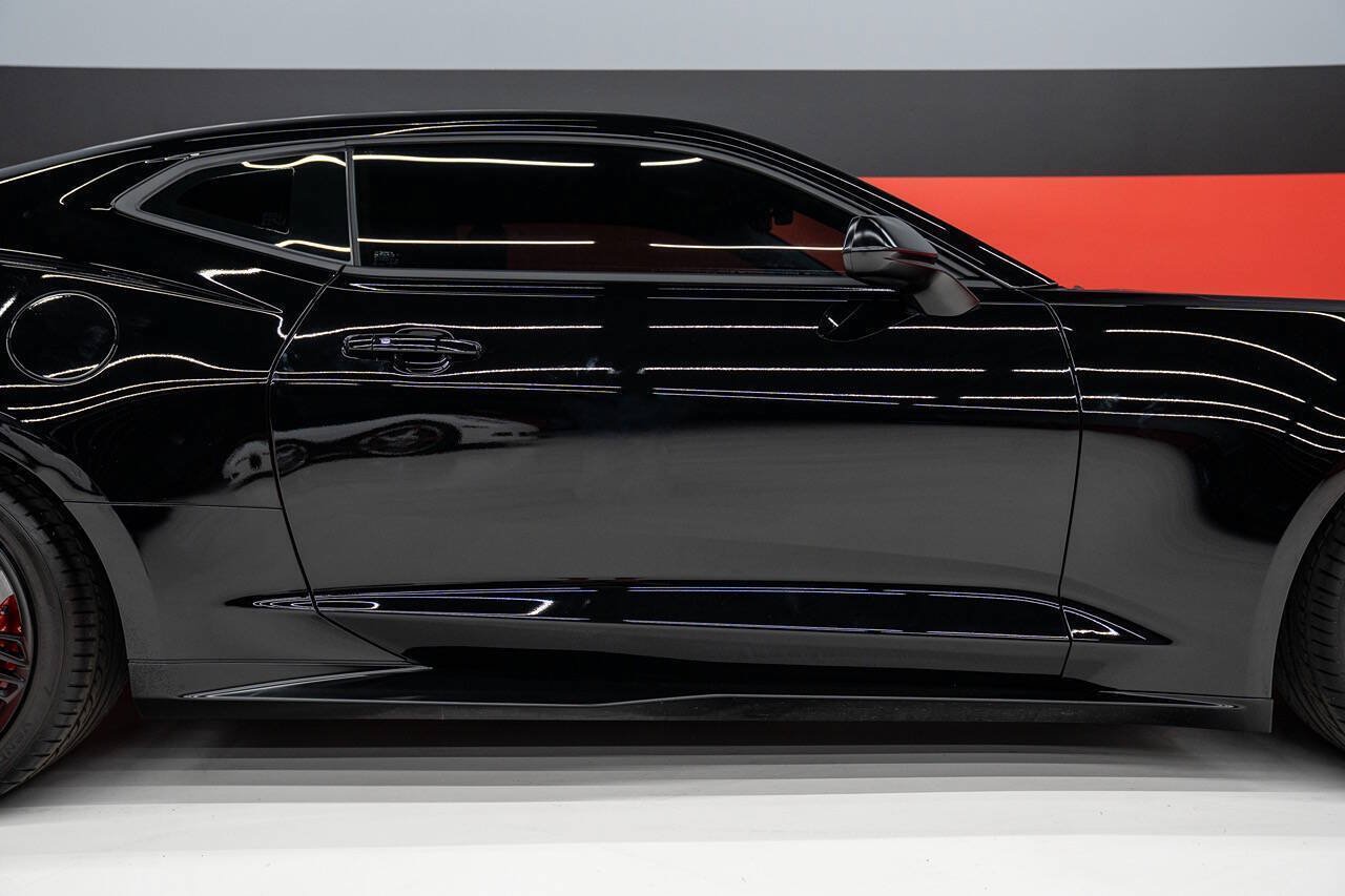 Used 2021 Chevrolet Camaro ZL1 RWD image 48