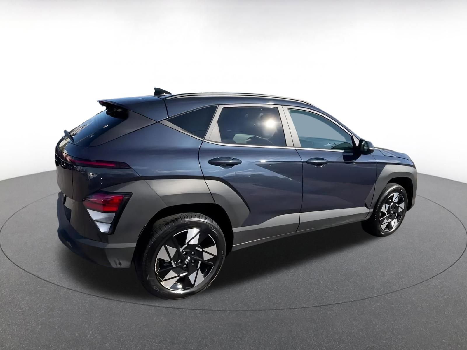 Used 2025 Hyundai Kona SEL image 15