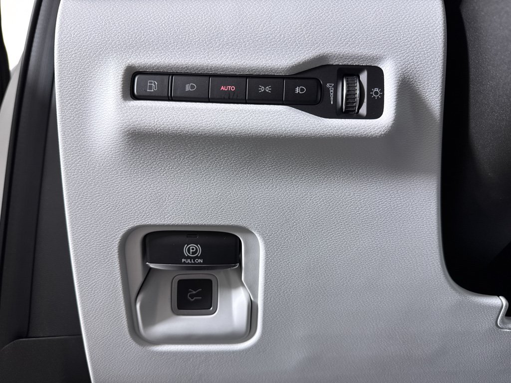 New 2026 Jeep Cherokee Overland w/ Advanced Pro Tech Group AWD/4WD image 31