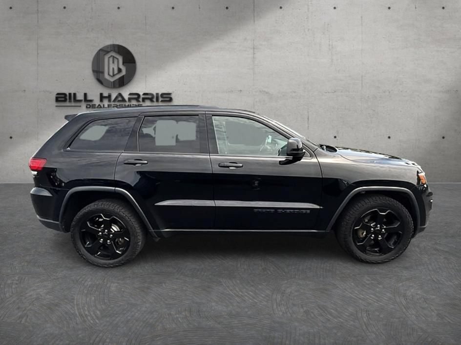 Used 2018 Jeep Grand Cherokee Laredo AWD/4WD image 5