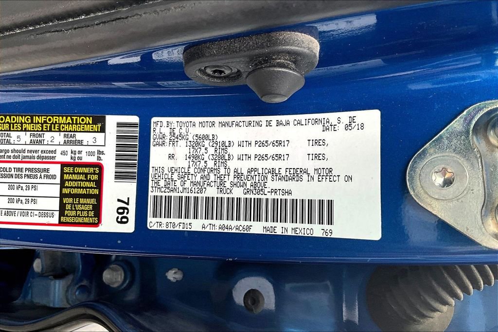 Used 2018 Toyota Tacoma TRD Sport w/ Technology Package image 21