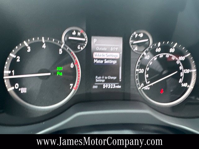 Used 2021 Lexus GX 460 Premium w/ Accessory Package AWD/4WD image 16