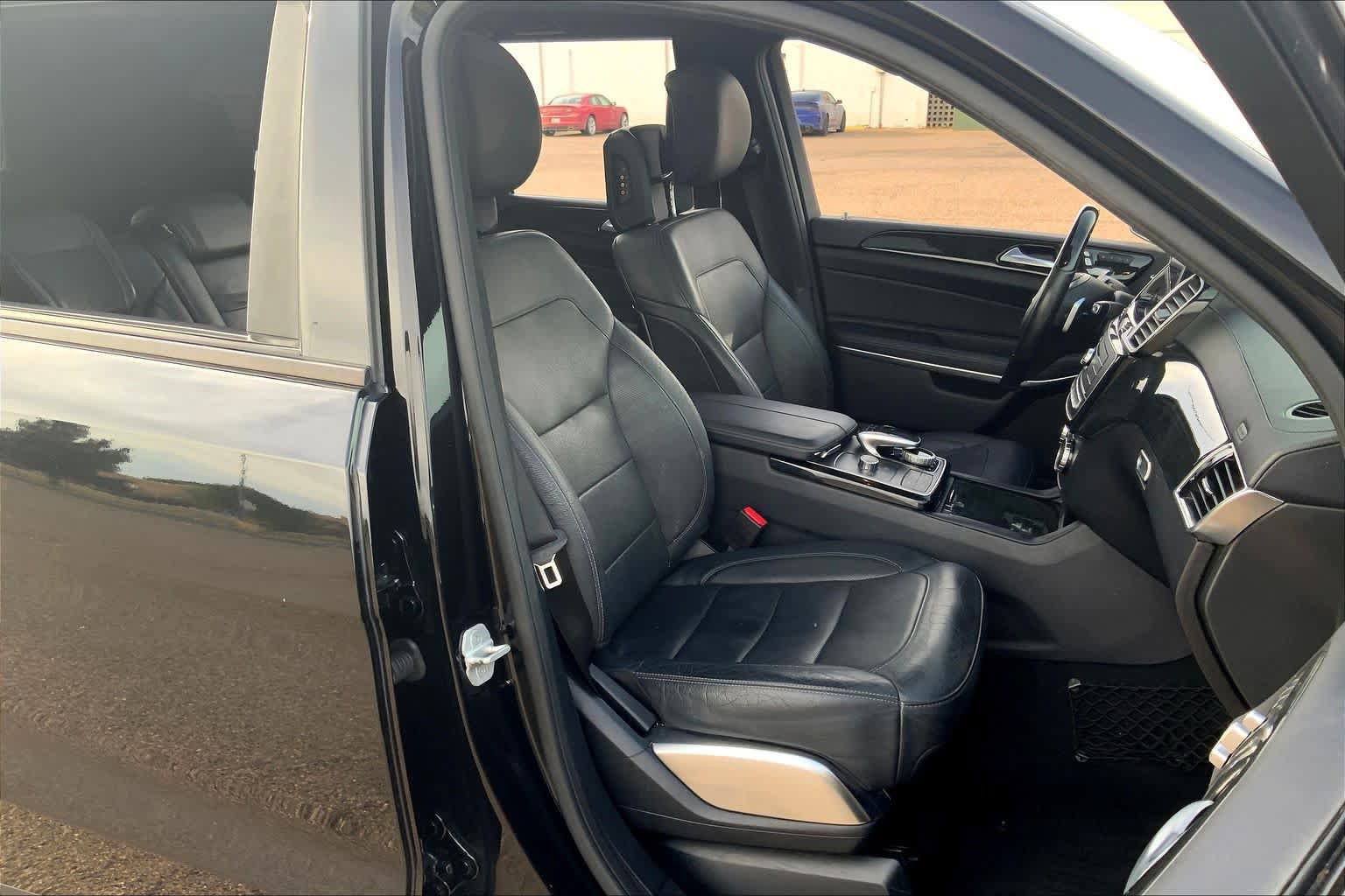 Used 2017 Mercedes-Benz GLS 550 4MATIC image 8