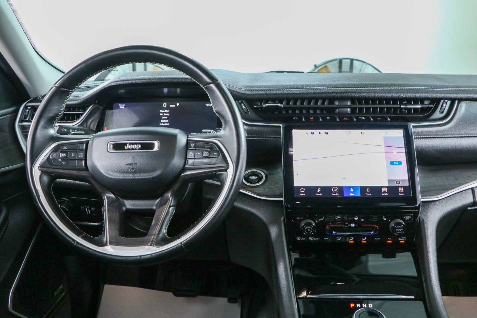 Used 2021 Jeep Grand Cherokee L Limited RWD image 17